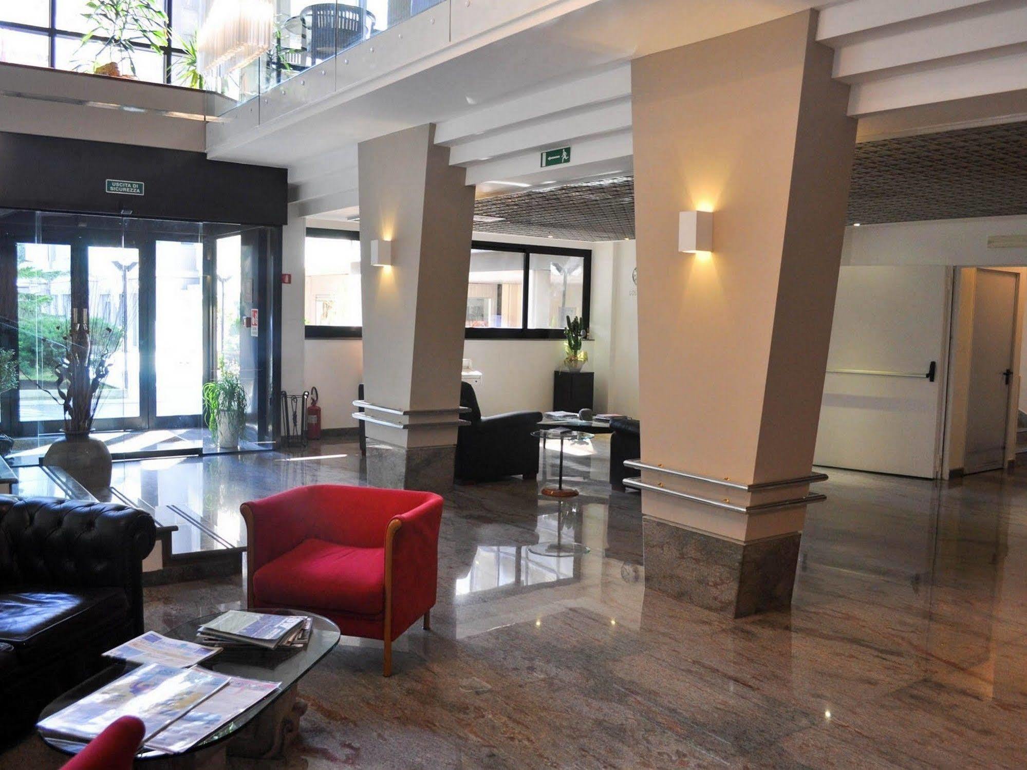 Hotel Cristal Palace